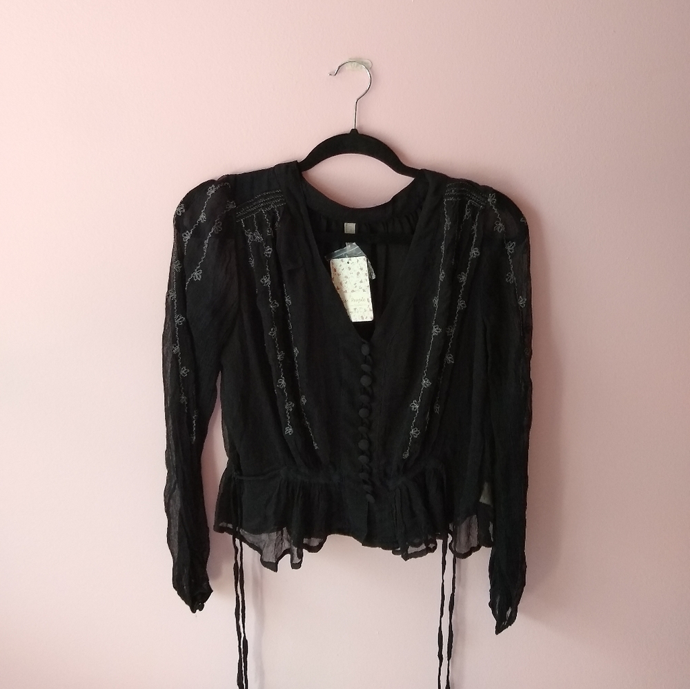 ♥️ NWT black embroidered free people peplum top